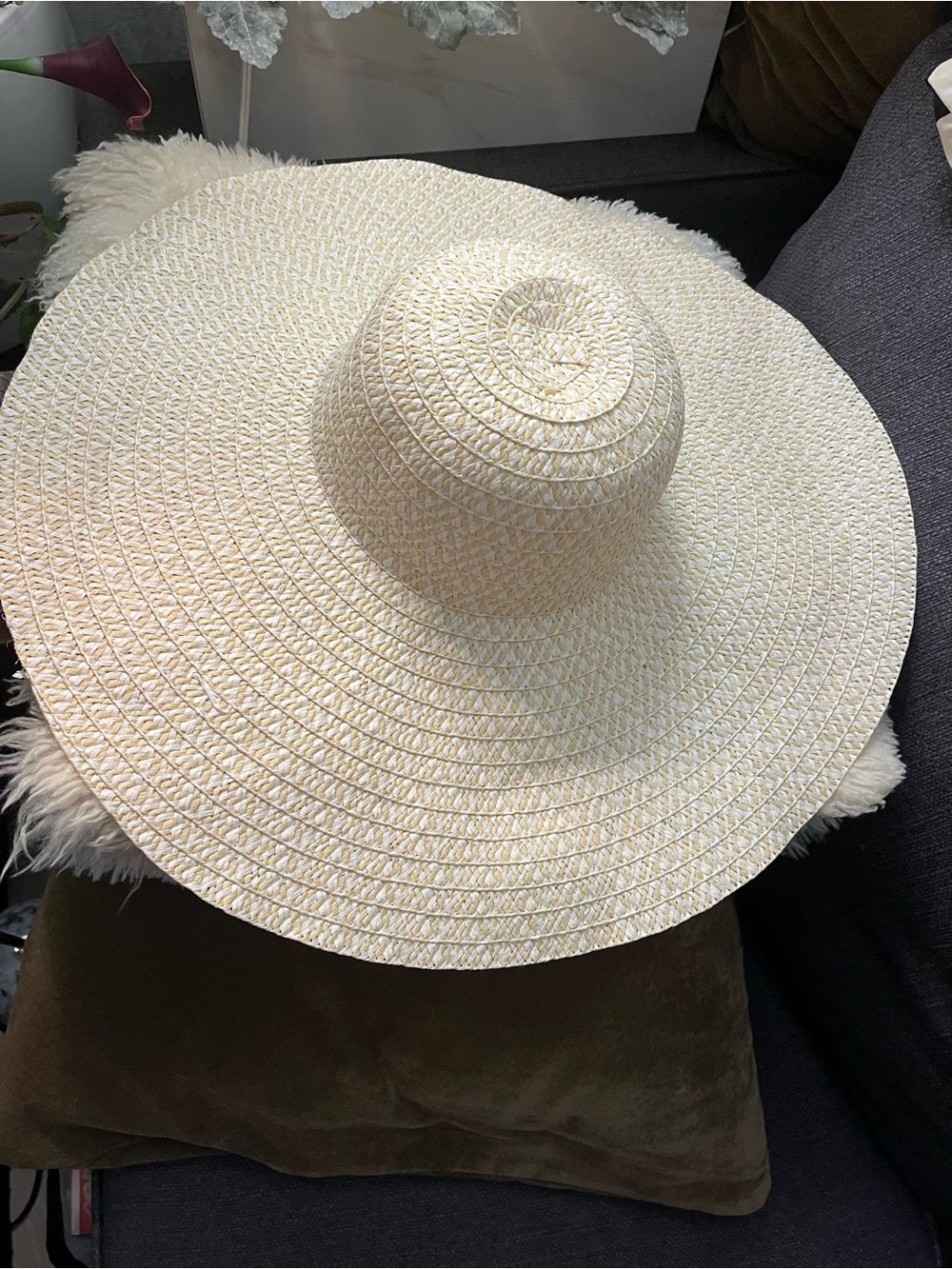 Women's Wide-Brim Straw Sun Hat - Cream